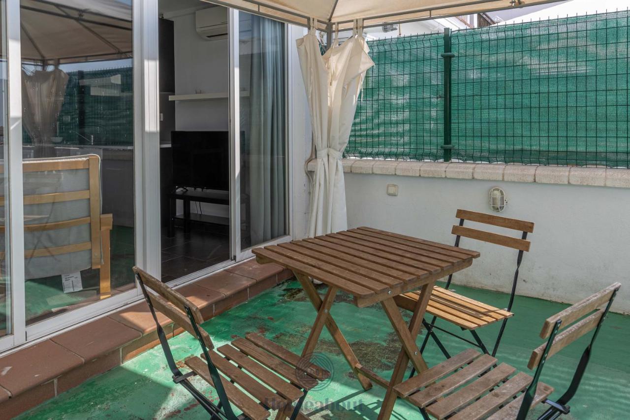 Fun Building By Homeabout Apartment Málaga