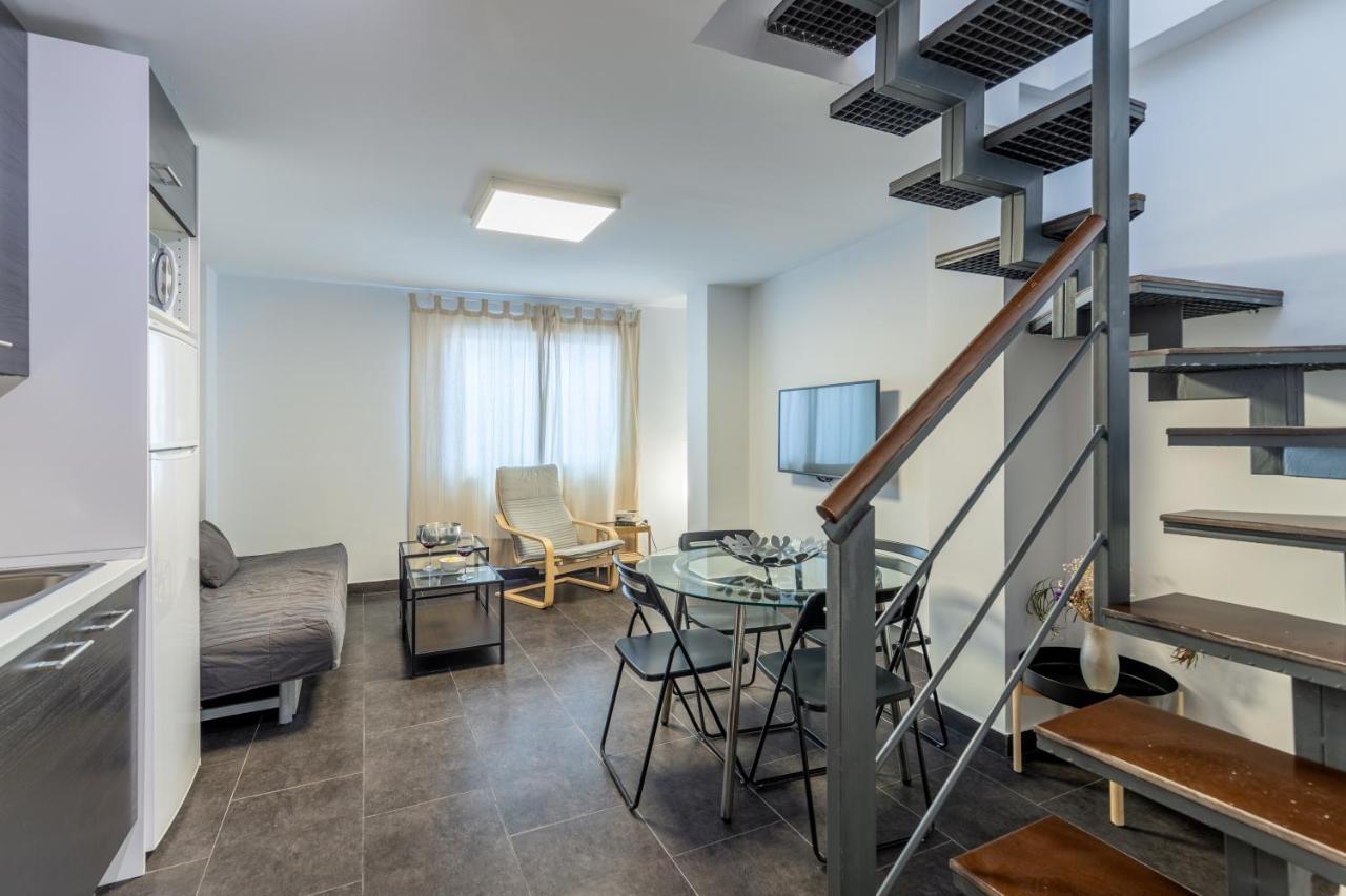 Fun Building By Homeabout Apartment Malaga