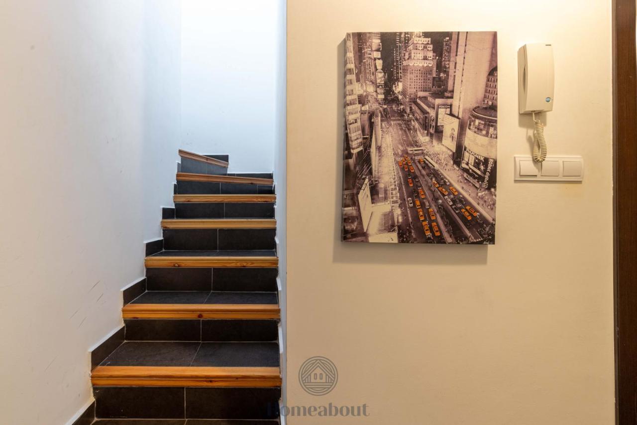 Fun Building By Homeabout Apartment *