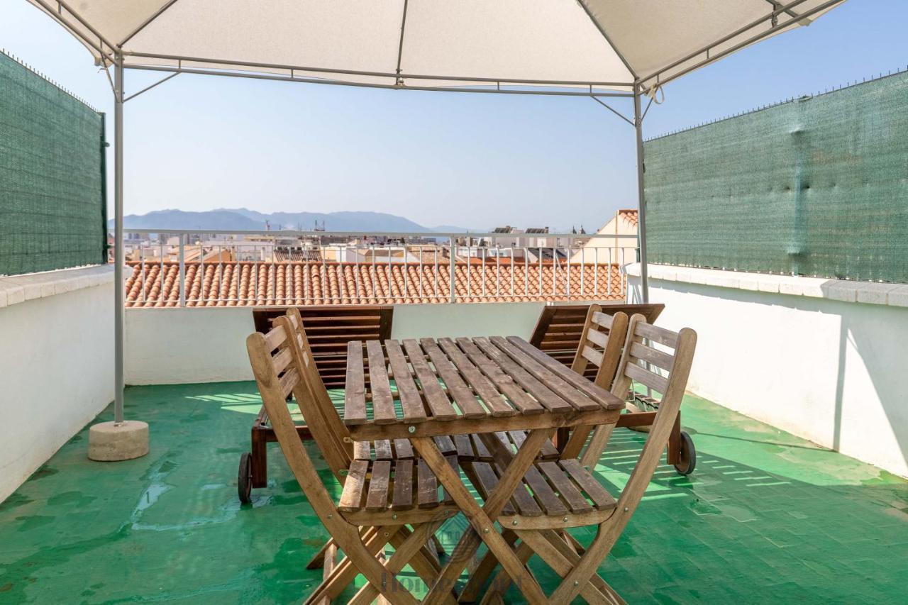 Apartment Fun Building By Homeabout Malaga