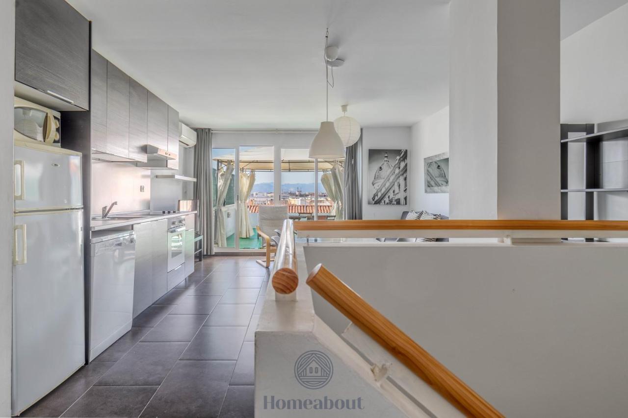 Fun Building By Homeabout Malaga